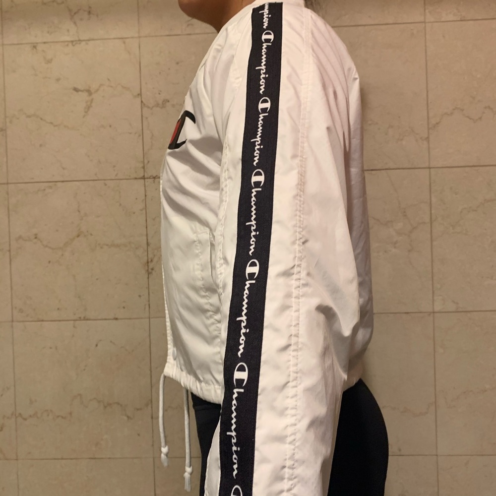 Champion Cropped Windbreaker